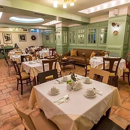 Hotel Apollonion 3*