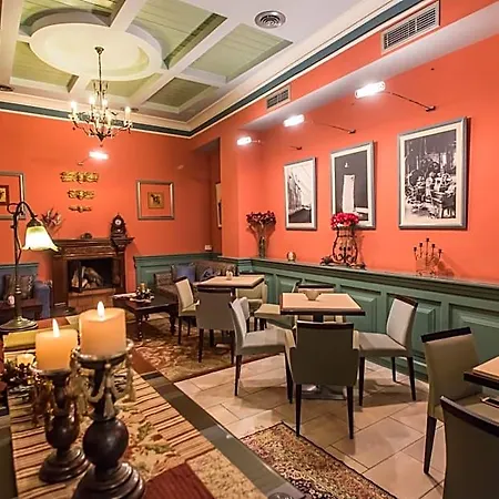 Apollonion Hotel 3*