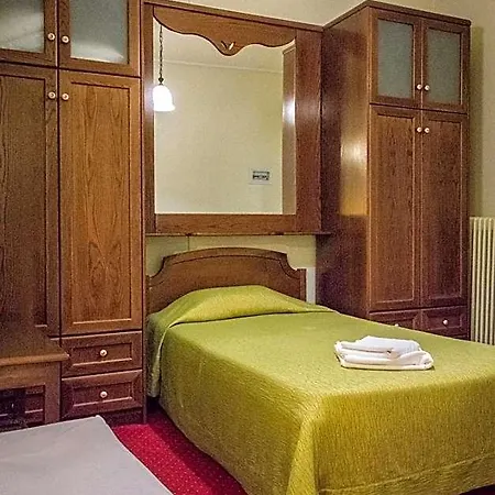 Apollonion Hotel 3*