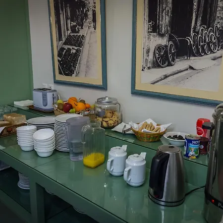 Apollonion 卡尔派尼西翁